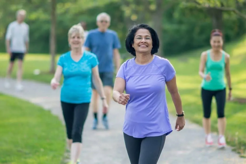 Promenadens kraft: enkla steg mot bättre hälsa