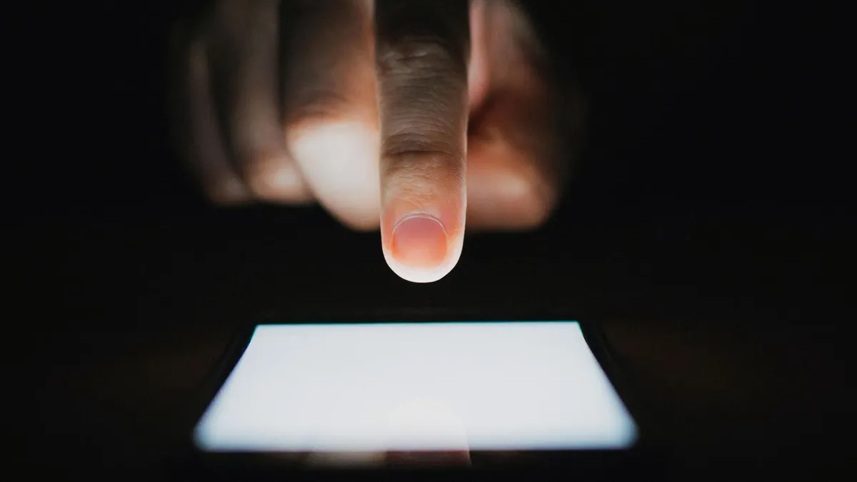 Google börjar dela alla dina textmeddelanden med din arbetsgivare