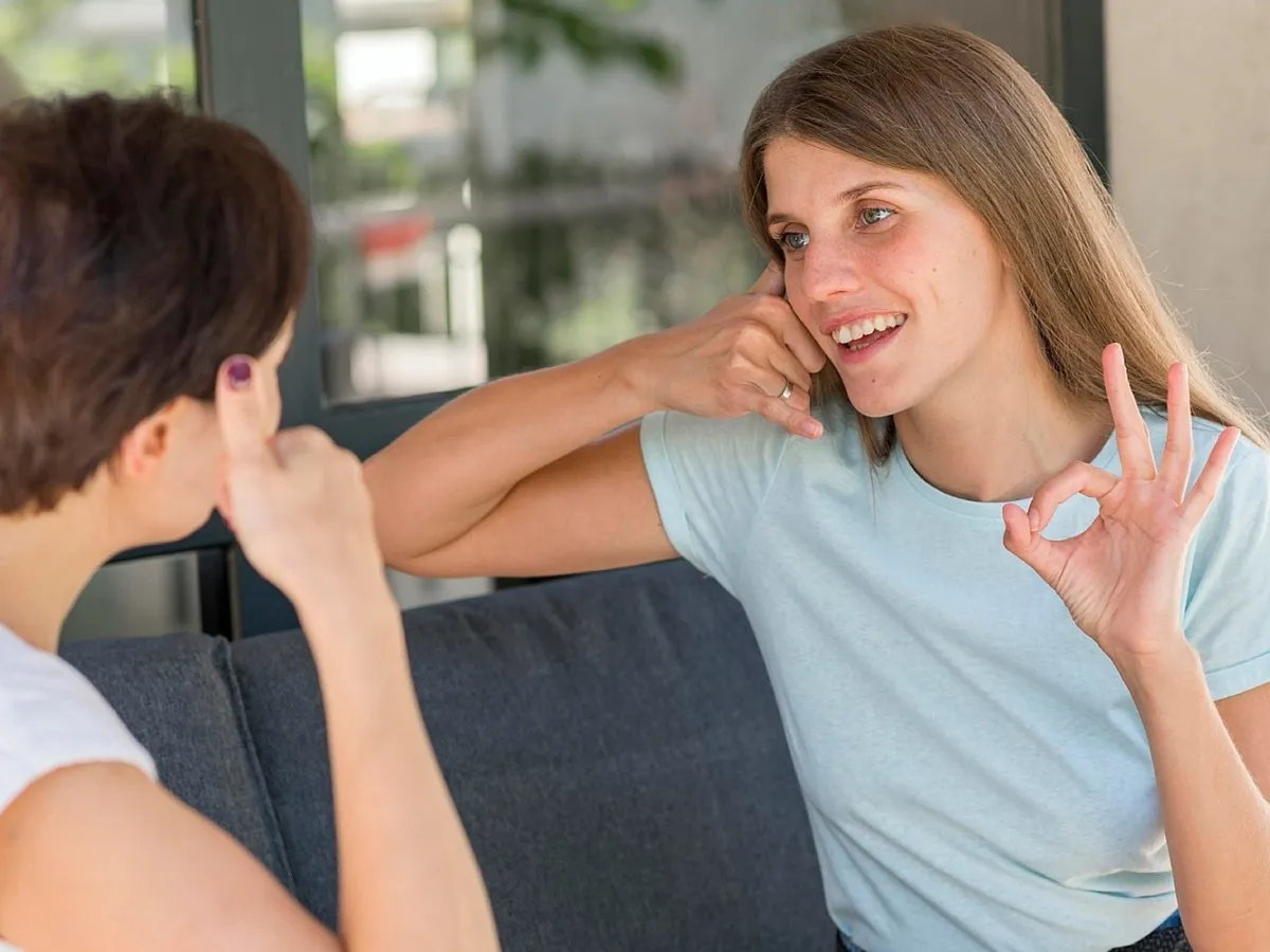 Tystnad i gruppkonversationer: en djupgående analys